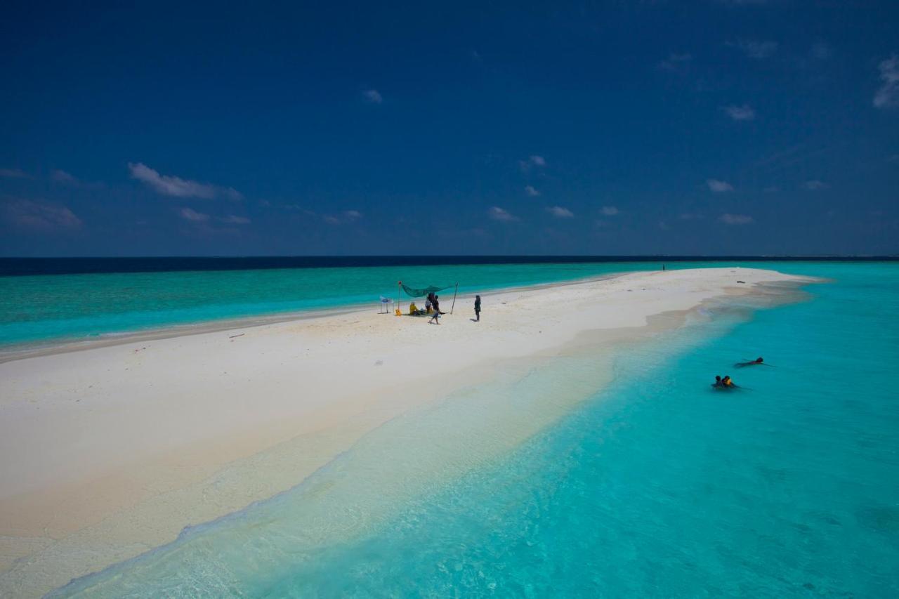 Kaani Village & 4* Maafushi