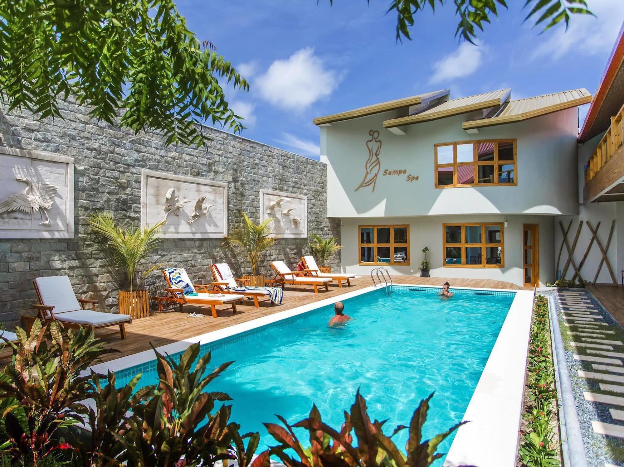 Kaani Village & 4*